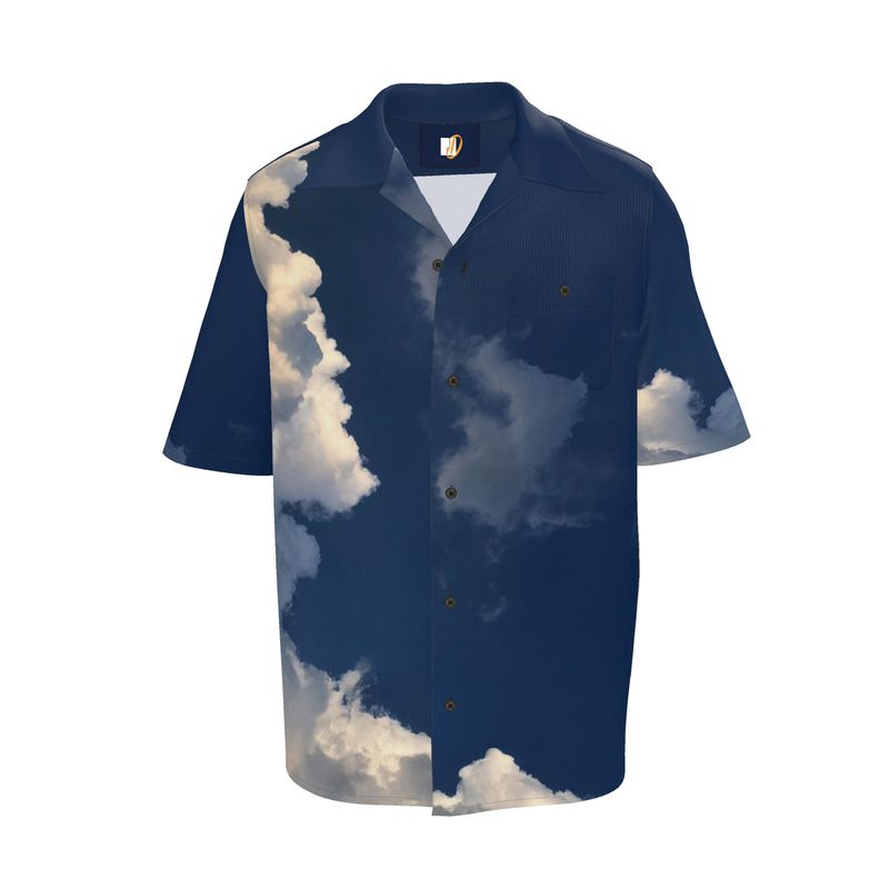 Short‑Sleeve Shirt – Blue Sky Cloud Print